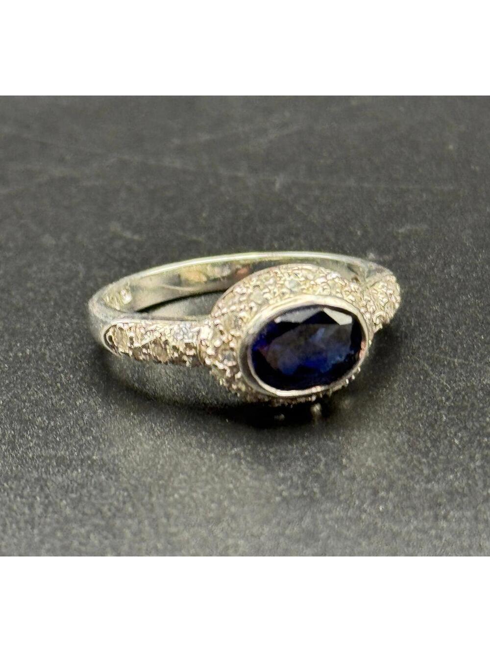 Blue Sapphire and Sterling Silver Ring - Size 7.5